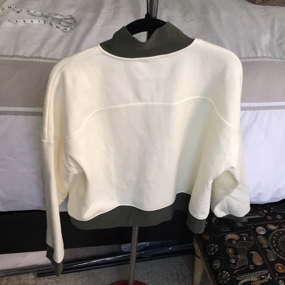 Fabletics Sweatshirt Semi Cropped Pullover Color … - image 8